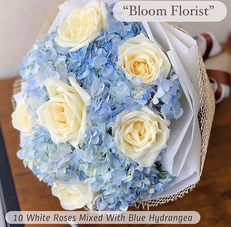 White Rose with Hydrangea